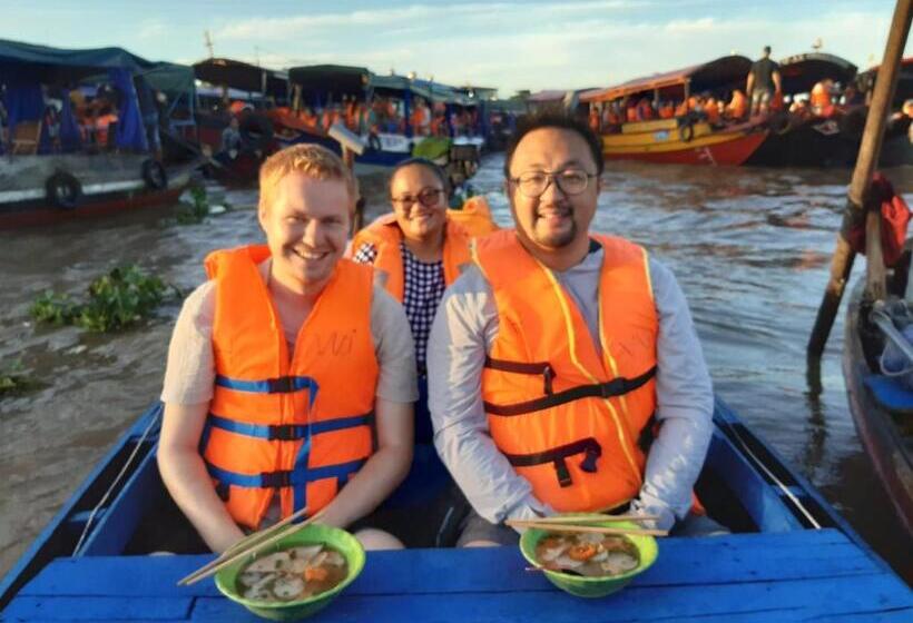 هاستل Mekong Delta Official