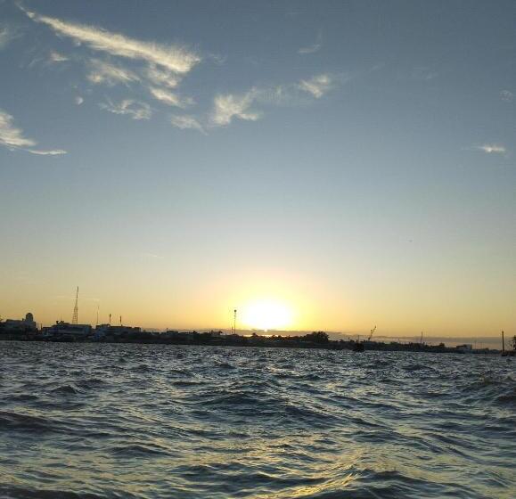 هاستل Mekong Delta Official