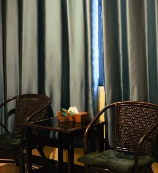 فندق صغير 978 Chidlom At Jomtien