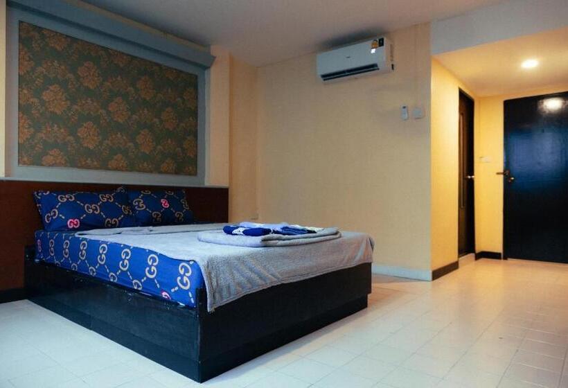 فندق صغير 978 Chidlom At Jomtien