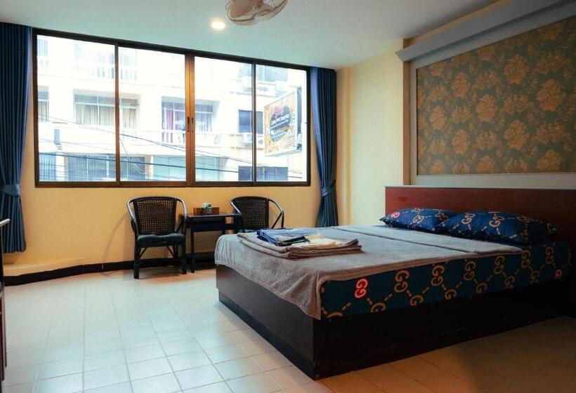 فندق صغير 978 Chidlom At Jomtien