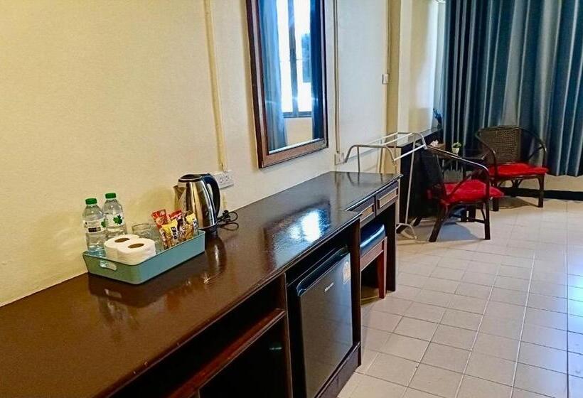 فندق صغير 978 Chidlom At Jomtien