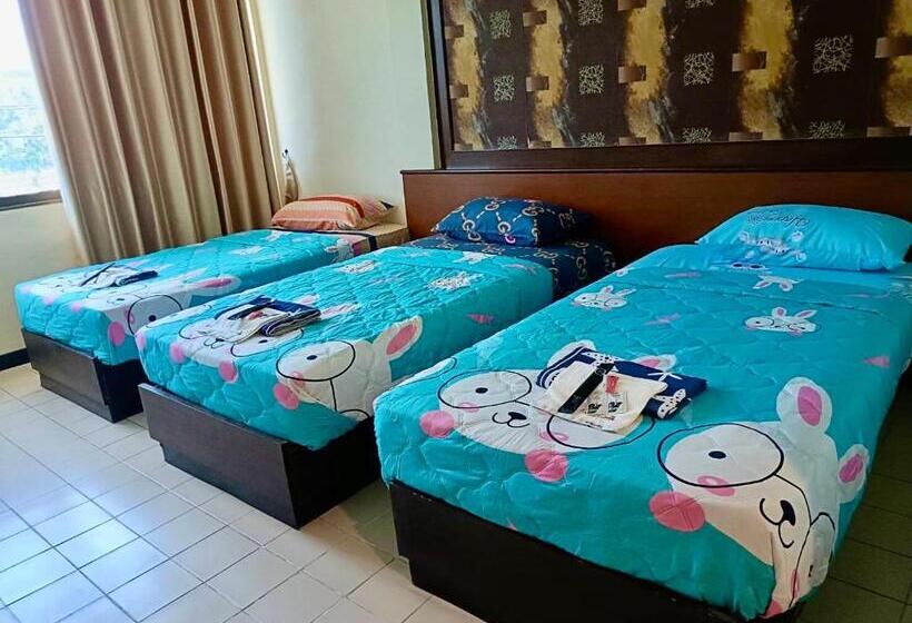 هاستل 978 Chidlom At Jomtien
