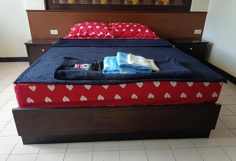 فندق صغير 978 Chidlom At Jomtien