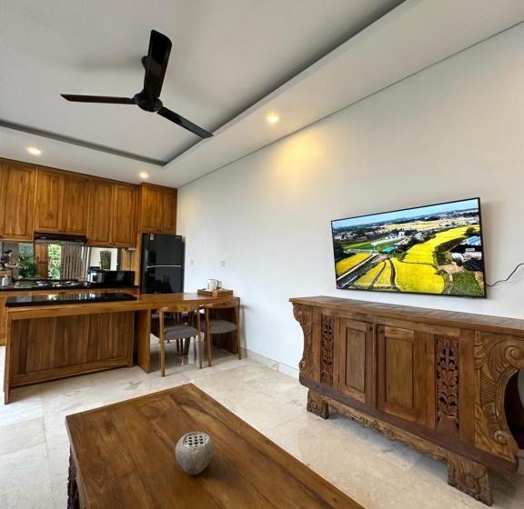 הוסטל Gyanesh Villa