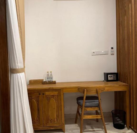 הוסטל Gyanesh Villa