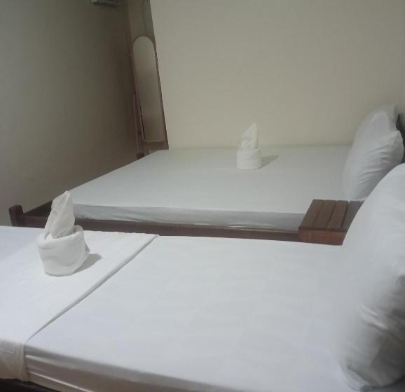 هاستل Nay Nildz Pension House