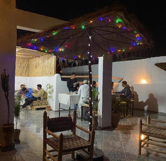 هاستل Paddle Out Morocco