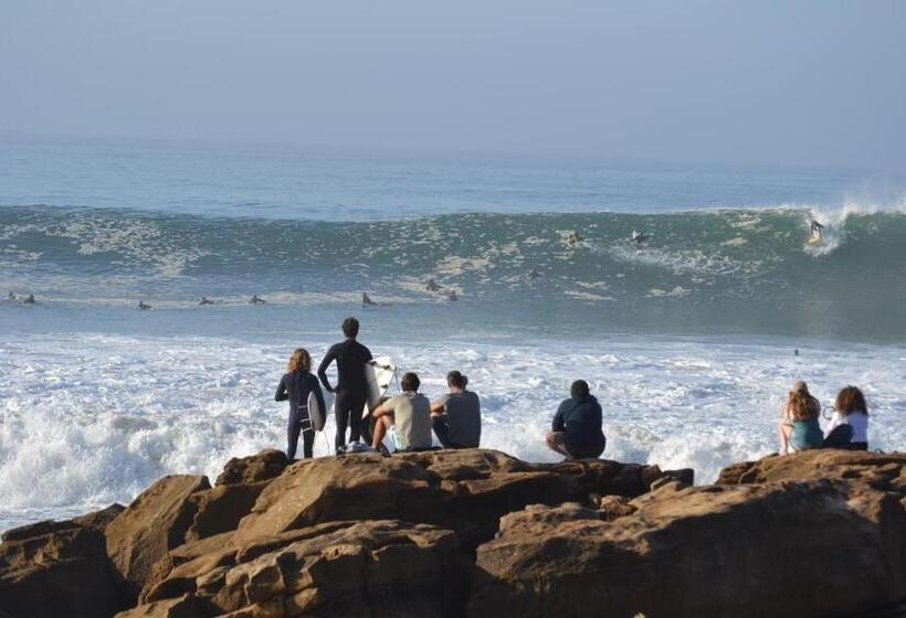 هاستل Paddle Out Morocco