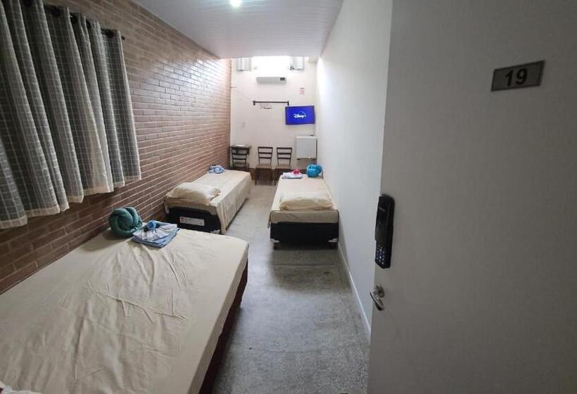 Общежитие Pousada Aqua