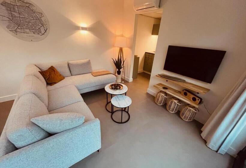 Bed And Breakfast 013 City