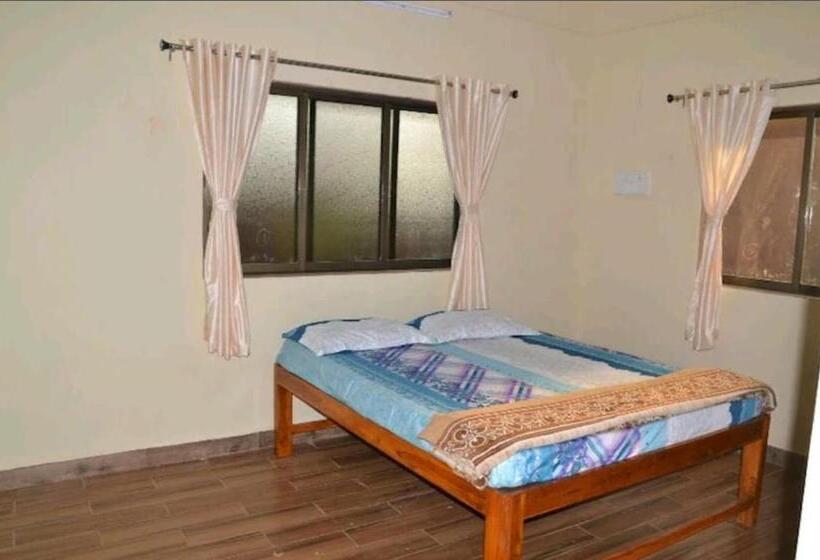 مبيت وإفطار Arihant Resort