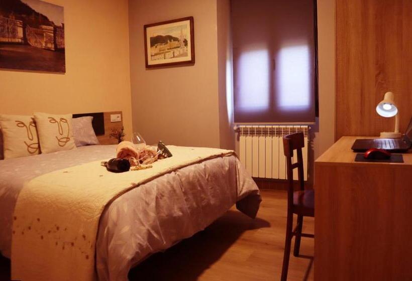 住宿加早餐  Casa Museo Genia Trigo Con Obras De Mtrigotrigo