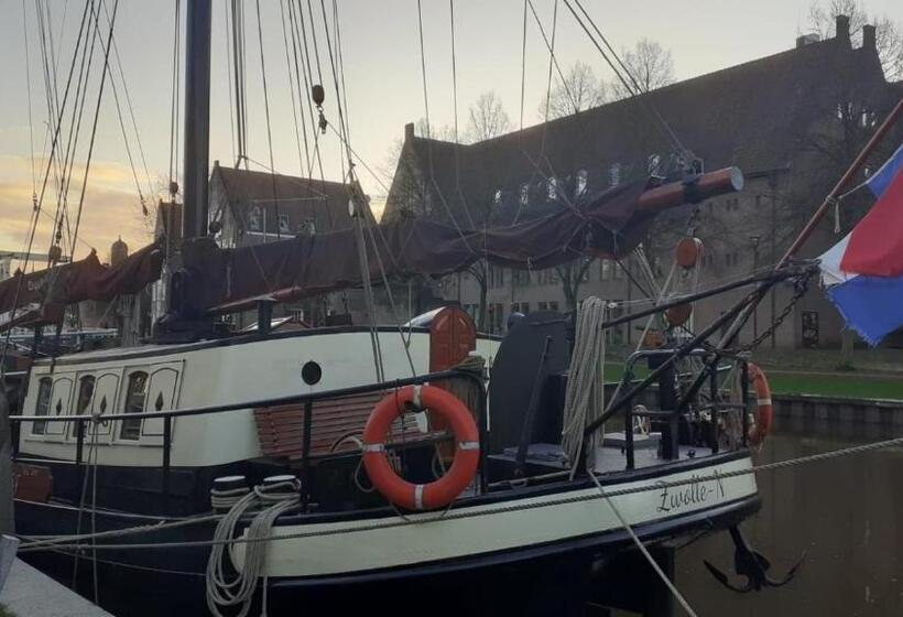 تختخواب و صبحانه Klipper Engelburg