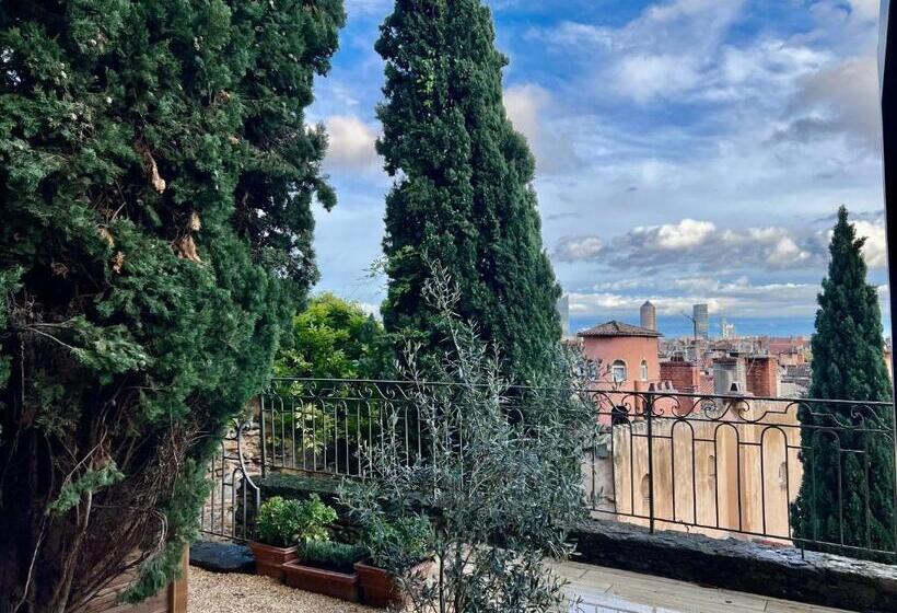 Bed and Breakfast Mihotel La Maison Rose