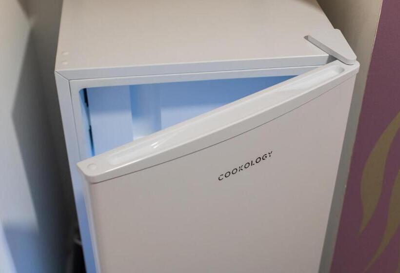 민박 Premium En Suite Double Bedrooms In Central Maidstone With Breakfast