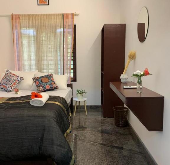 住宿加早餐  Villa Mandala Guest House