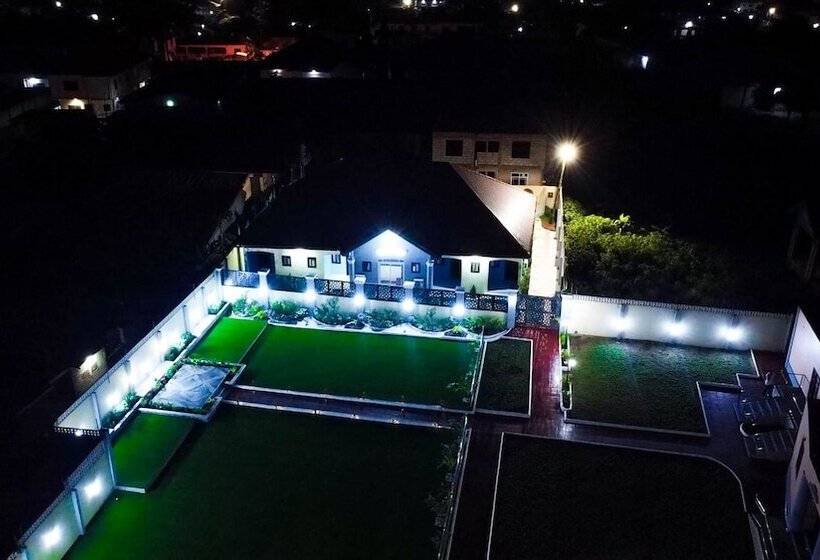 Bella Ella Hotel & Event Center