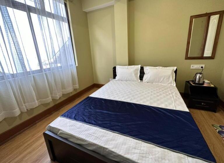 Debraj Hotel & Resort