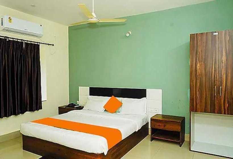 Fabhotel Ekamra Greens By Y Hotels