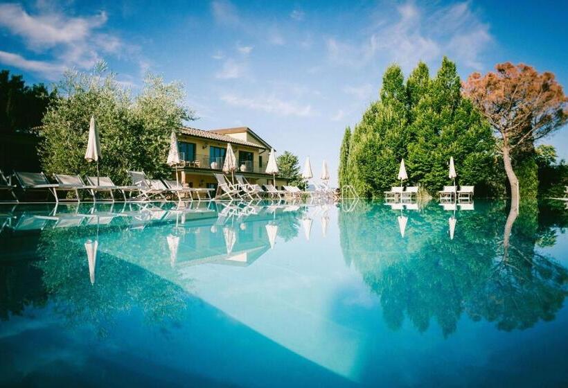 Farmhouse With Swimming Pool Surrounded By Greenery In San Donato Fronzano, Apartments With Air Cond