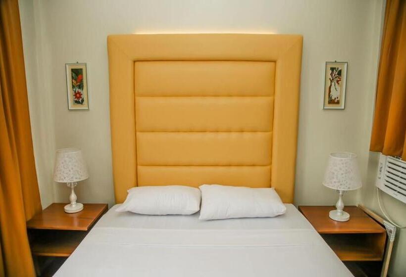 فندق Reddoorz At Alejandro S Suites & Venue