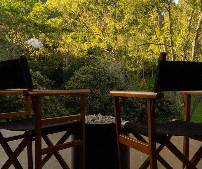 Отель Almazewá