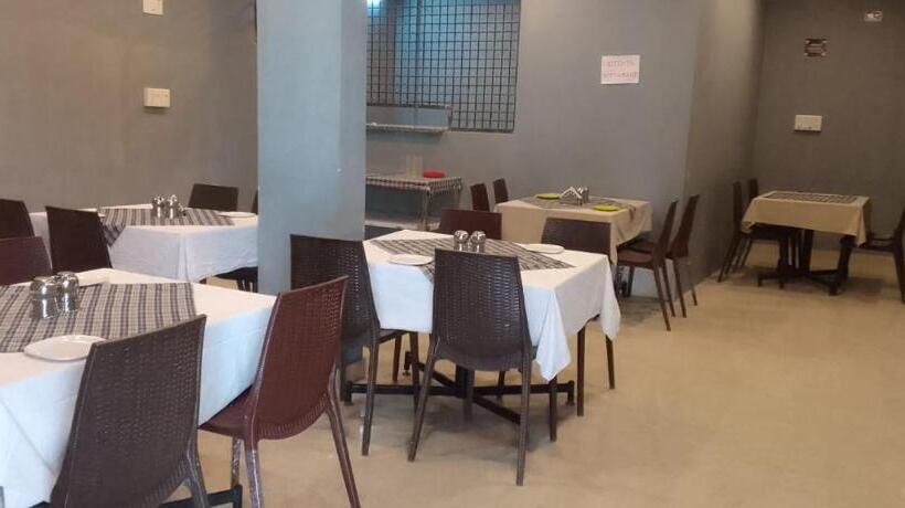 Hotel Amulya Regency