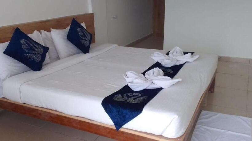 Hotel Amulya Regency