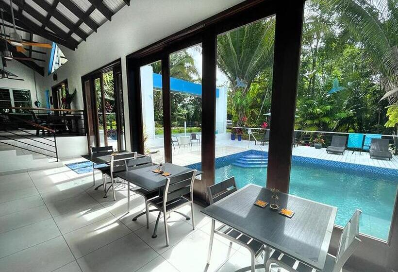 בית מלון כפרי Aracari Lodge & Jungalows