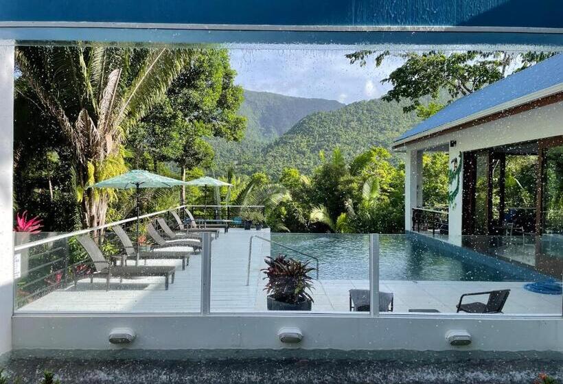 בית מלון כפרי Aracari Lodge & Jungalows