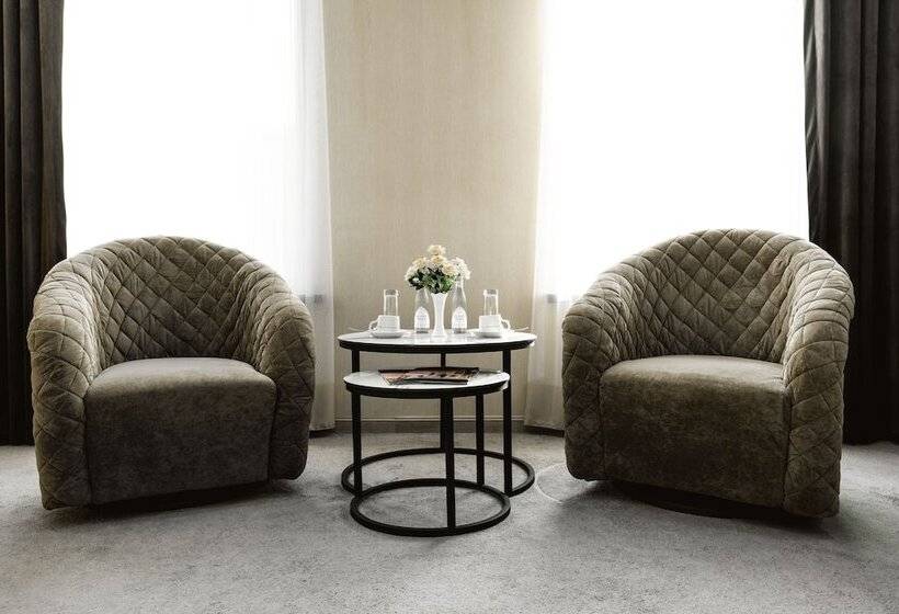 هتل Art Residence