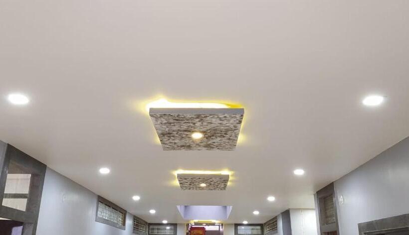 فندق Ashirwad Lodge