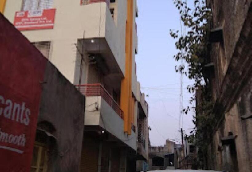 فندق Atithi Satkar Akola