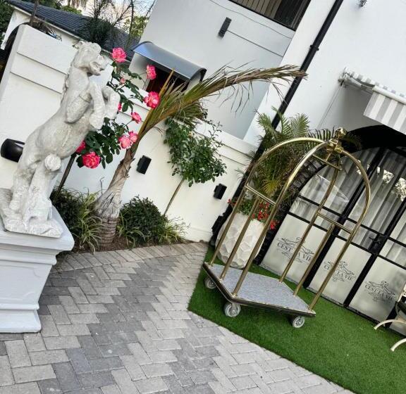 ホテル C Est La Vie Boutique