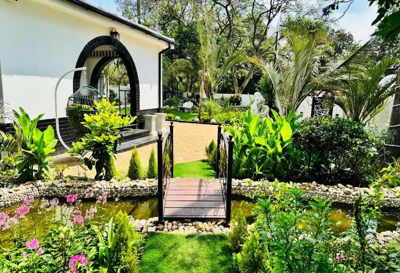 ホテル C Est La Vie Boutique