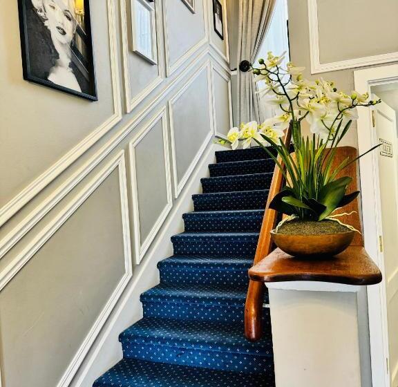 ホテル C Est La Vie Boutique