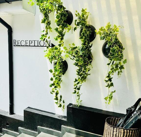 ホテル C Est La Vie Boutique