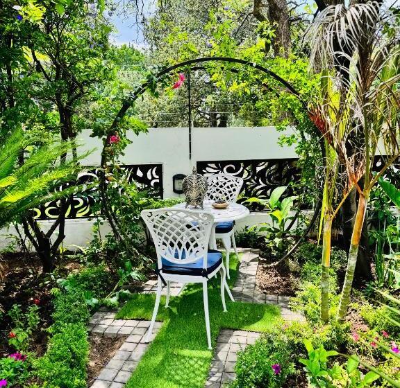 ホテル C Est La Vie Boutique