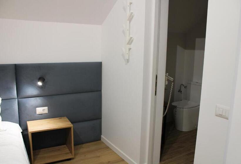 فندق Casa Din Livada