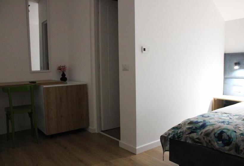 فندق Casa Din Livada