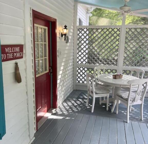 酒店 Charming Farmhouse On Working Red Haven Farm