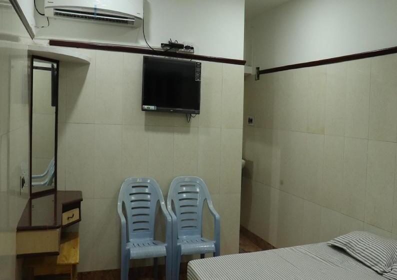 בית מלון כפרי Clinton Guest House