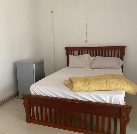 Capsulehotel Guest House Dos Amigos