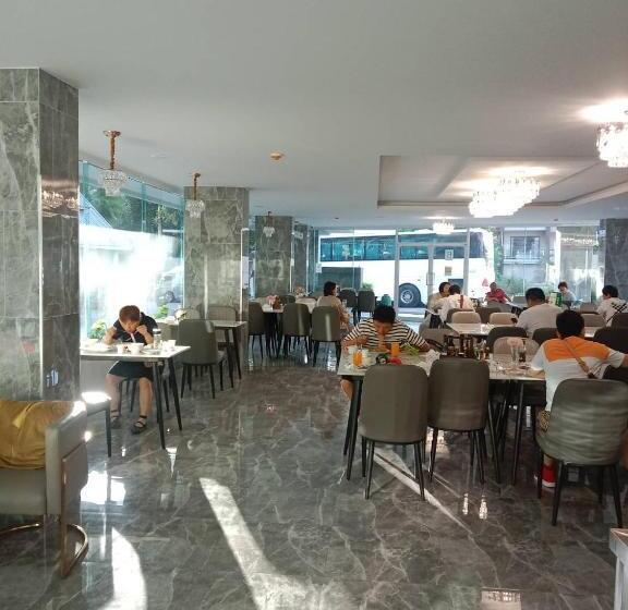 Отель D Eco 1 Holidays & Wellness Center