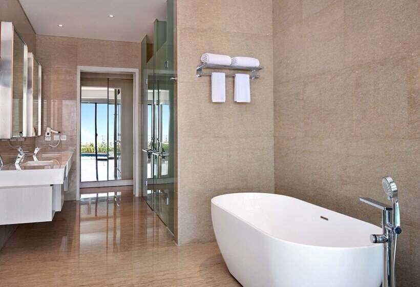 ホテル Grand Mercure Lampung