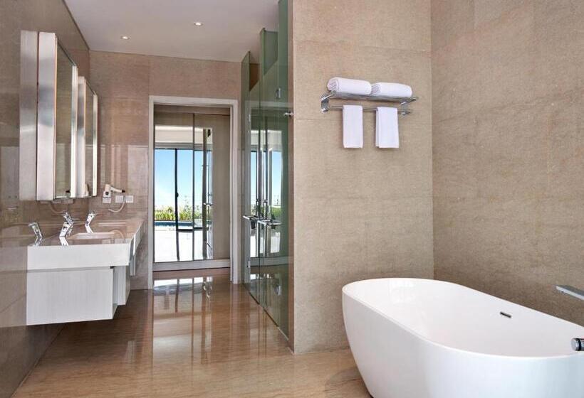 ホテル Grand Mercure Lampung