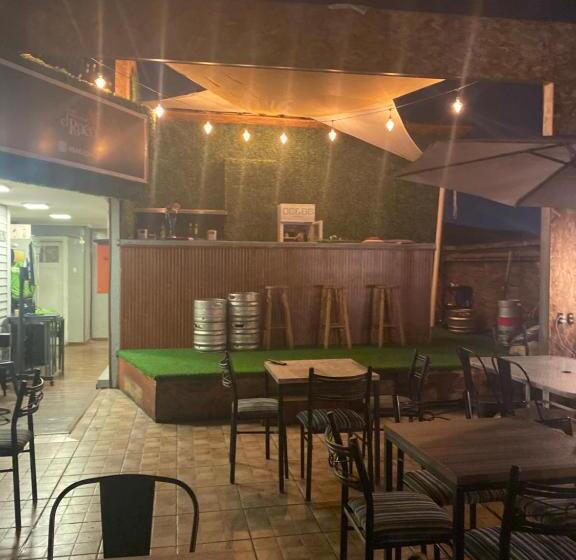 בית מלון כפרי Hostal El Raco