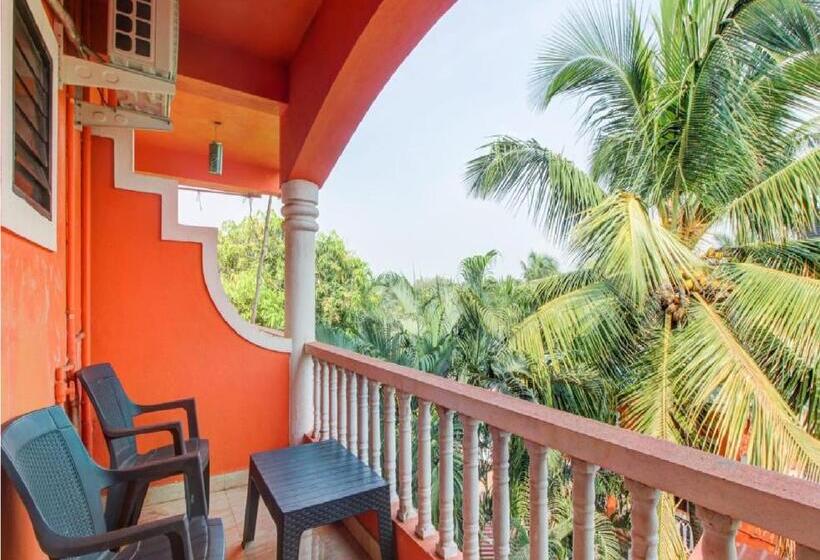 Отель Joaquim Baga Beach Resort Goa