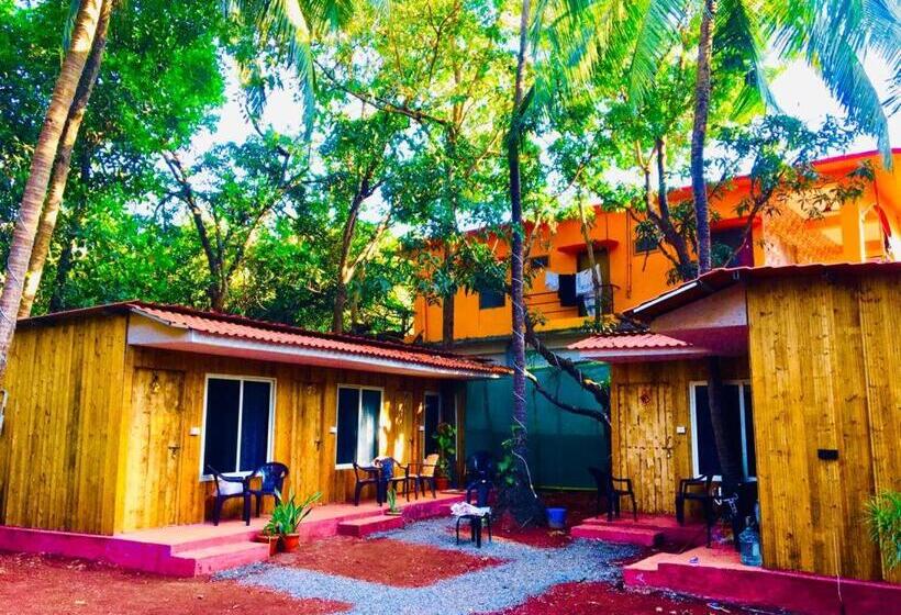 هتل Joes Cottage And Caffe